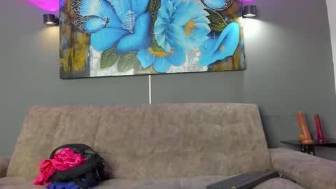 Elizabeth Lamer online show from December 2025 06:39:02 AM