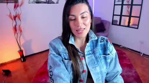 Elizabeth online show from March 2025 06:16:01 PM