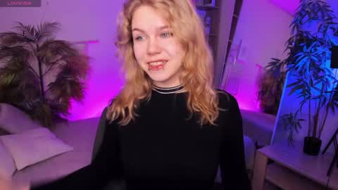 Snapshot of elizabethvane chatting on May 2026 05:16:02 AM Elizabeth online show from May 2026 05:16:02 AM