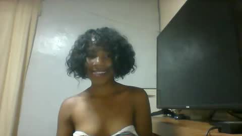 Snapshot of elizagayah chatting on February 2026 09:20:01 AM elizagayah online show from February 2026 09:20:01 AM