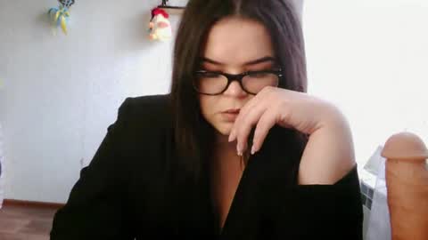 elizamoonlight online show from June 2026 09:15:02 AM