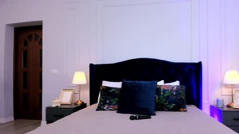 Emma  online show from January 2025 10:08:01 AM