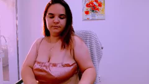 Snapshot of ella_diamonds chatting on July 2026 05:28:01 PM Ella online show from July 2026 05:28:01 PM