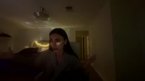 ella_ella_ella_ay online show from October 2025 01:15:02 AM