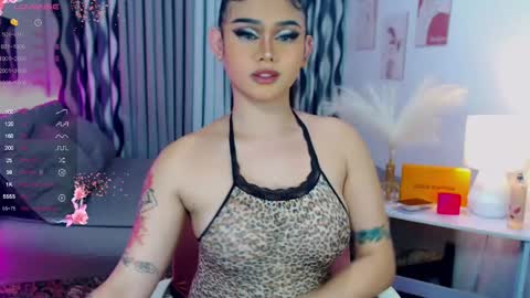 Snapshot of ella_fantasia chatting on January 2025 06:06:02 AM HI ITS ME ELLA online show from January 2025 06:06:02 AM