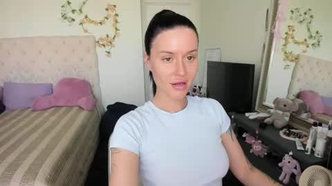 Snapshot of ella_gdss chatting on May 2026 08:19:01 AM ELLA online show from May 2026 08:19:01 AM