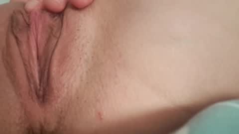 Snapshot of ella_pink chatting on December 2025 12:10:01 PM Ella online show from December 2025 12:10:01 PM