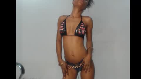 ella online show from November 2025 04:54:02 AM