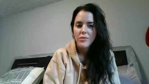 Ella online show from December 2024 01:57:02 PM