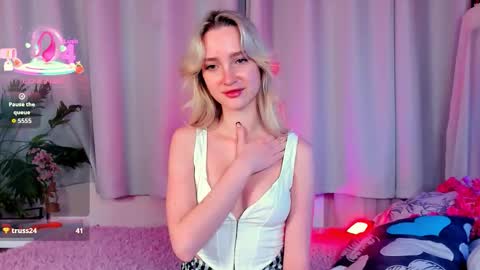 Ella online show from February 2026 03:19:02 PM