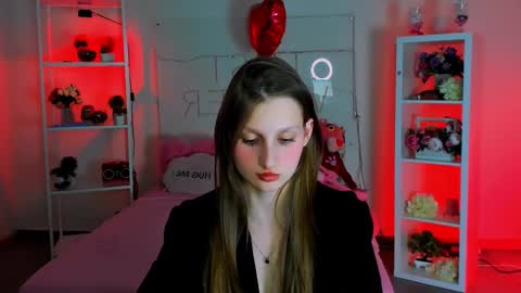 Snapshot of ellahorton chatting on February 2025 06:09:02 PM Ella online show from February 2025 06:09:02 PM