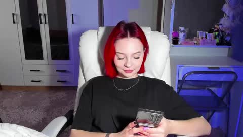 ellales online show from October 2025 09:43:02 AM