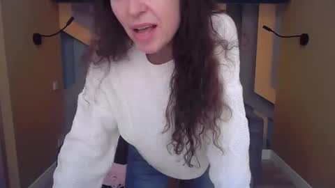 EllaLongs online show from November 2025 12:42:01 PM