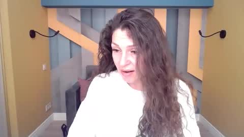 EllaLongs online show from February 2026 12:35:01 PM