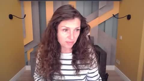 EllaLongs online show from April 2026 11:37:01 AM