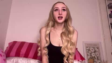 ellamcdaniel online show from May 2026 04:50:02 AM