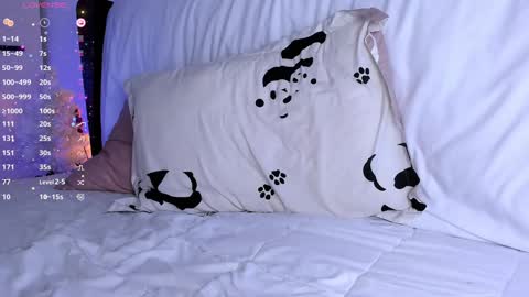 Ella online show from January 2025 10:06:01 PM