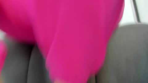 Snapshot of ellamontoya chatting on December 2025 11:41:02 AM Ella online show from December 2025 11:41:02 AM