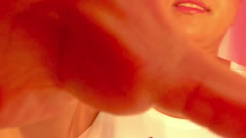 Snapshot of ellamontoya chatting on December 2025 12:54:01 PM Ella online show from December 2025 12:54:01 PM