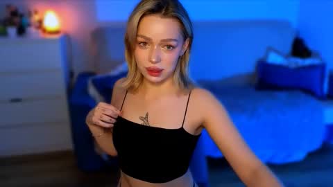 Ella online show from November 2025 05:17:01 AM