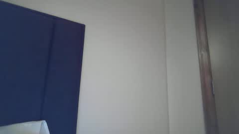 elle010843 online show from November 2025 06:06:02 PM