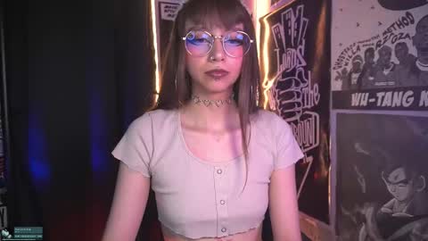 Snapshot of elle_uwu chatting on February 2026 08:18:01 PM follow me on instagram . online show from February 2026 08:18:01 PM