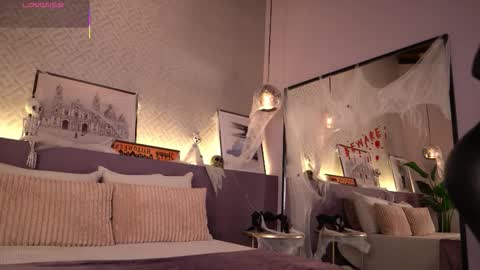 Snapshot of ellediane chatting on October 2025 11:06:02 PM Elle Diane online show from October 2025 11:06:02 PM