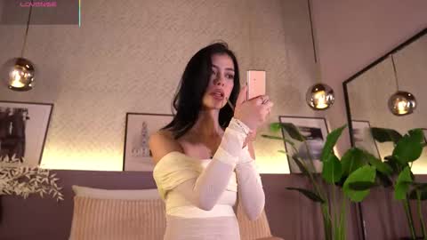 Elle Diane online show from January 2026 12:14:02 AM