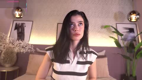 Elle Diane online show from February 2026 10:15:01 PM