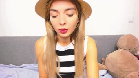 Snapshot of ellen_flow chatting on December 2024 09:33:01 PM ellen_flow online show from December 2024 09:33:01 PM