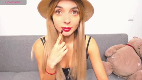 Snapshot of ellen_flow chatting on December 2024 11:43:02 PM ellen_flow online show from December 2024 11:43:02 PM