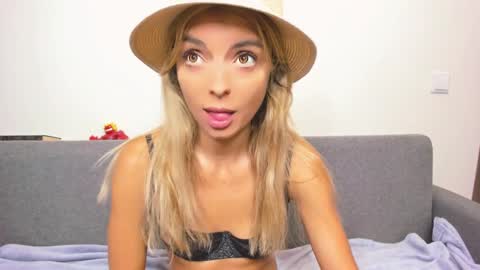 Snapshot of ellen_flow chatting on February 2025 09:07:02 PM ellen_flow online show from February 2025 09:07:02 PM