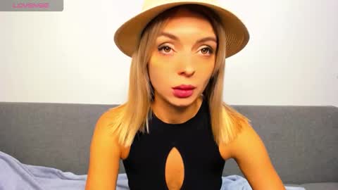 Snapshot of ellen_flow chatting on October 2025 08:48:02 PM ellen_flow online show from October 2025 08:48:02 PM