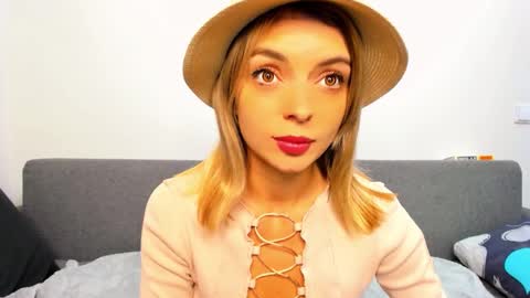 Snapshot of ellen_flow chatting on November 2025 09:15:01 PM ellen_flow online show from November 2025 09:15:01 PM