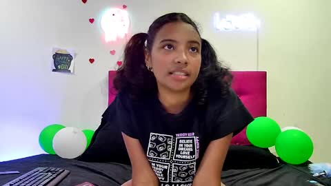 ellie_cute7 online show from April 2026 07:18:02 PM