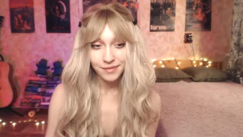 ellie_friendly online show from January 2025 03:29:01 AM