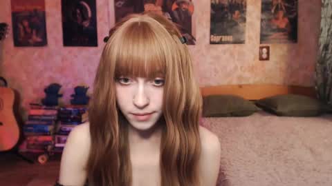 ellie_friendly online show from October 2025 01:12:01 PM