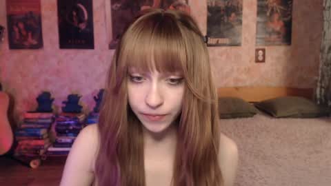 ellie_friendly online show from April 2026 12:19:02 AM