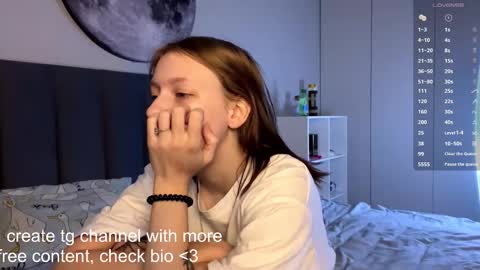 Ellie online show from November 2025 07:00:01 AM