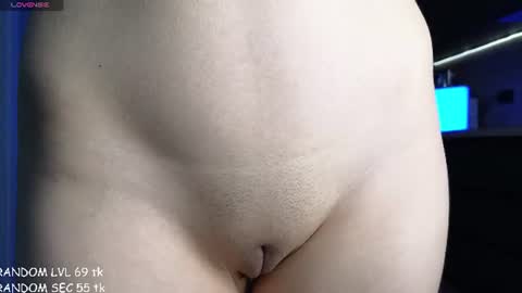 Snapshot of ellie_kimi chatting on June 2026 10:14:02 AM Ellie online show from June 2026 10:14:02 AM
