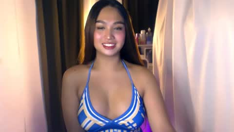 Snapshot of elliecummers chatting on July 2026 11:27:01 AM ellie online show from July 2026 11:27:01 AM