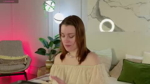 elliegarson__ online show from March 2026 05:08:01 PM