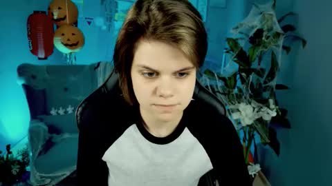 Snapshot of elliemurler chatting on November 2025 09:22:02 AM elliemurler online show from November 2025 09:22:02 AM