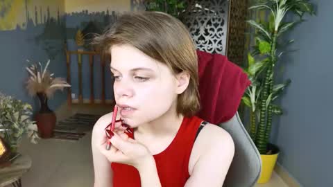 Snapshot of elliemurler chatting on November 2025 09:11:01 AM elliemurler online show from November 2025 09:11:01 AM