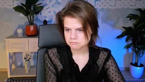 Snapshot of elliemurler chatting on November 2025 09:12:02 AM elliemurler online show from November 2025 09:12:02 AM