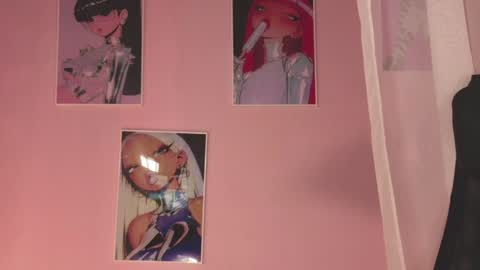 Snapshot of elliephant_ chatting on January 2025 06:28:01 PM just Emily online show from January 2025 06:28:01 PM