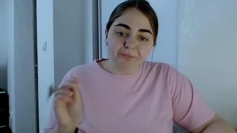 Ellie online show from April 2026 09:04:01 AM