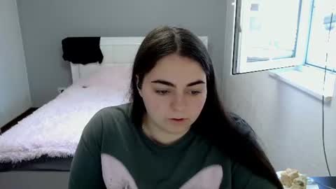 Ellie online show from June 2026 09:35:02 AM