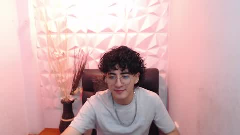Snapshot of elliot_03 chatting on June 2026 11:34:01 AM elliot_03 online show from June 2026 11:34:01 AM