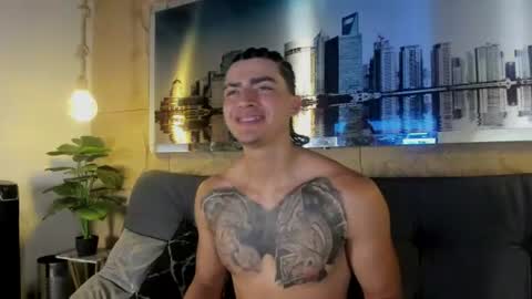Snapshot of elliot_colton chatting on July 2026 08:12:02 PM Elloit Colton online show from July 2026 08:12:02 PM